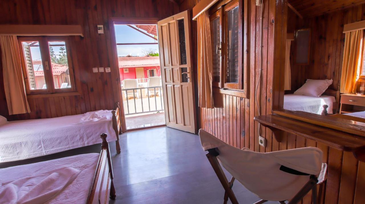 Hotel Toll Garden Side